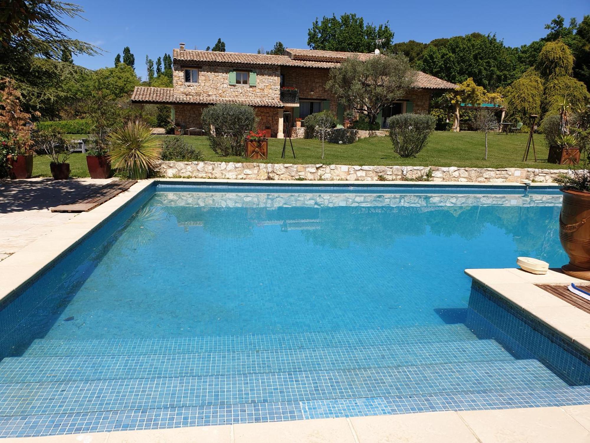 Mas Au Coeur De La Provence & Spa 圣卡纳 外观 照片